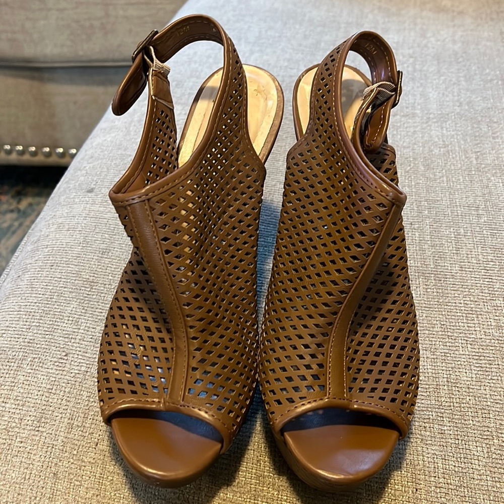 Womens brown wedges